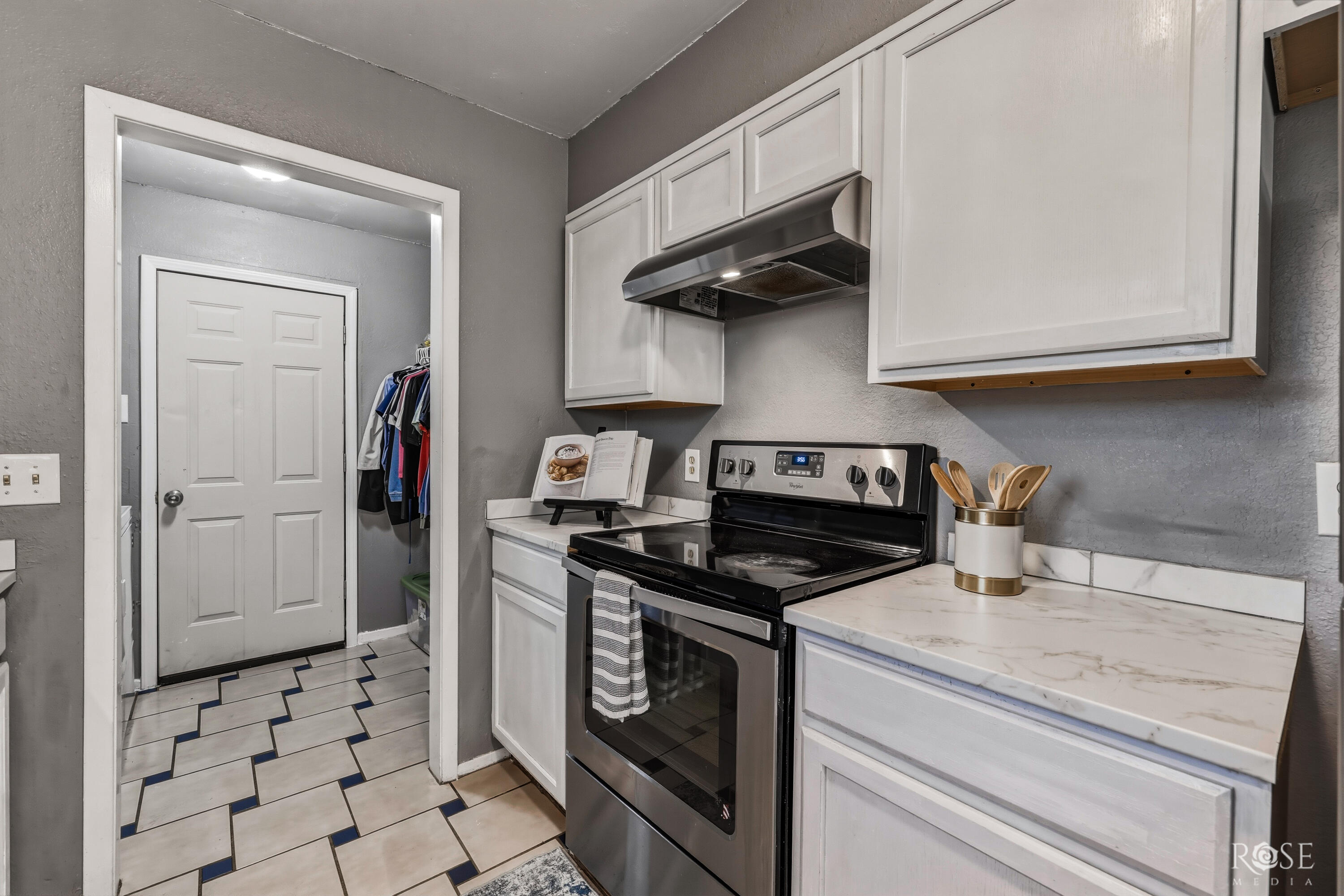 1421 Millspaugh Street Property Photo 11