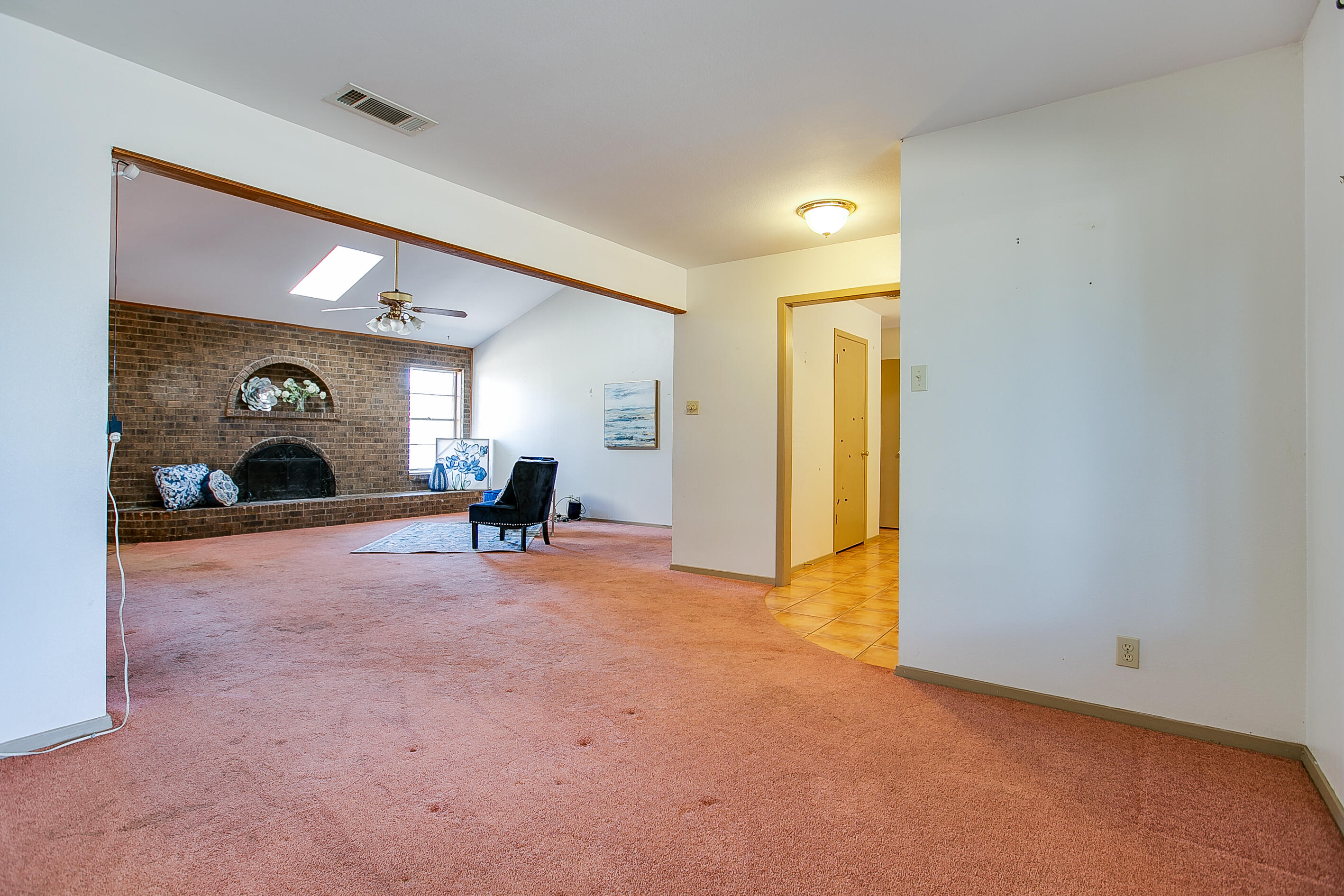 3714 Honeysuckle Lane Property Photo 7