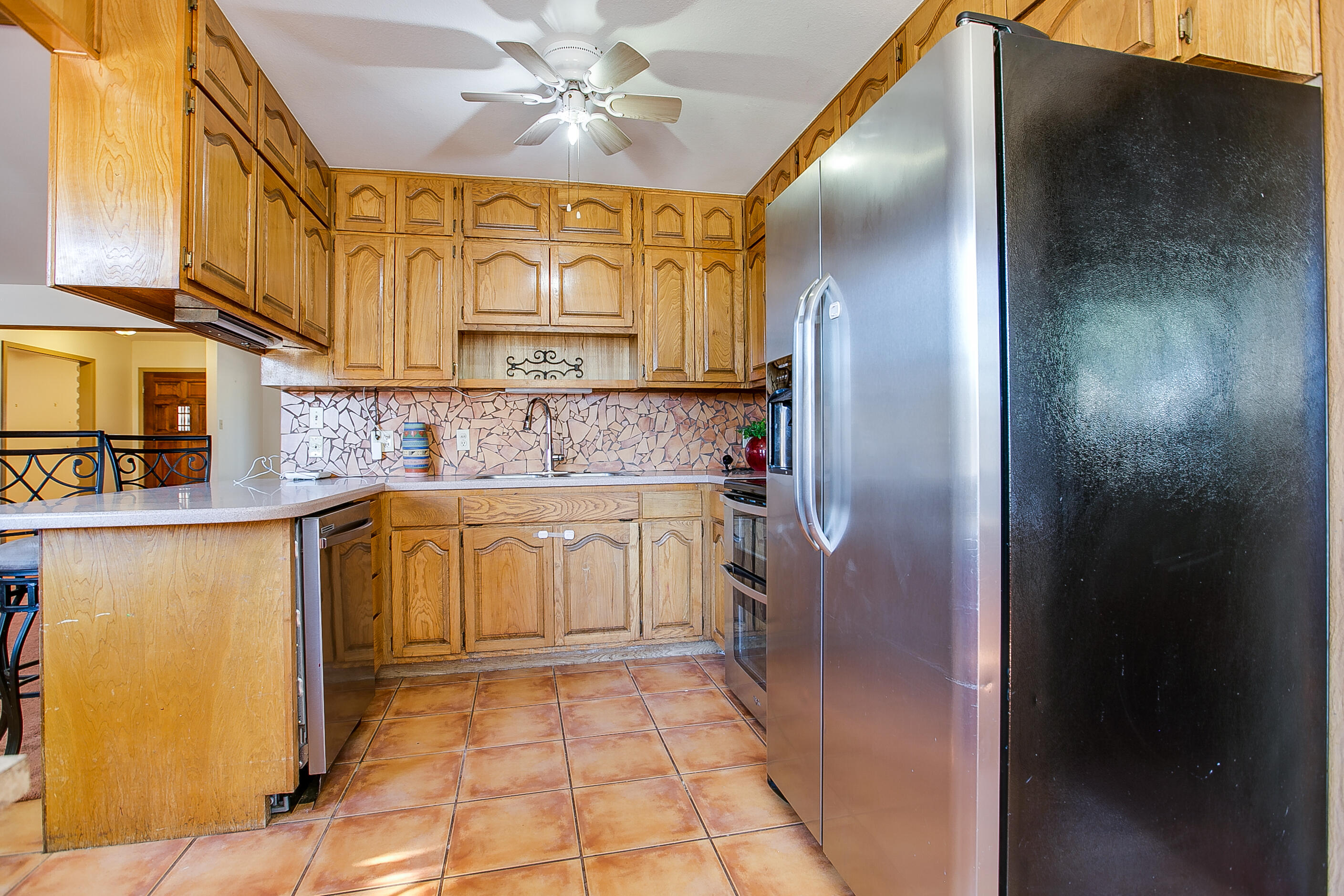3714 Honeysuckle Lane Property Photo 16