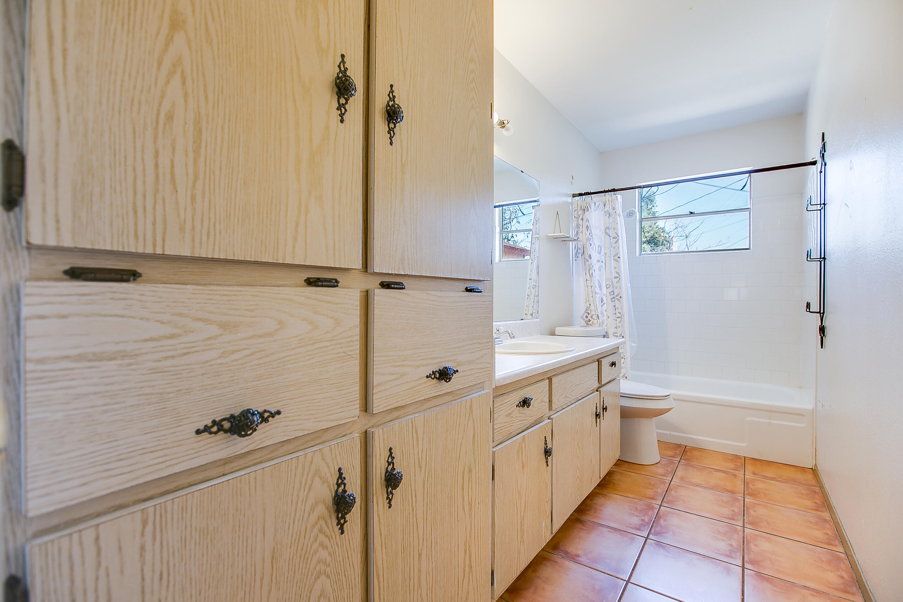 3714 Honeysuckle Lane Property Photo 25