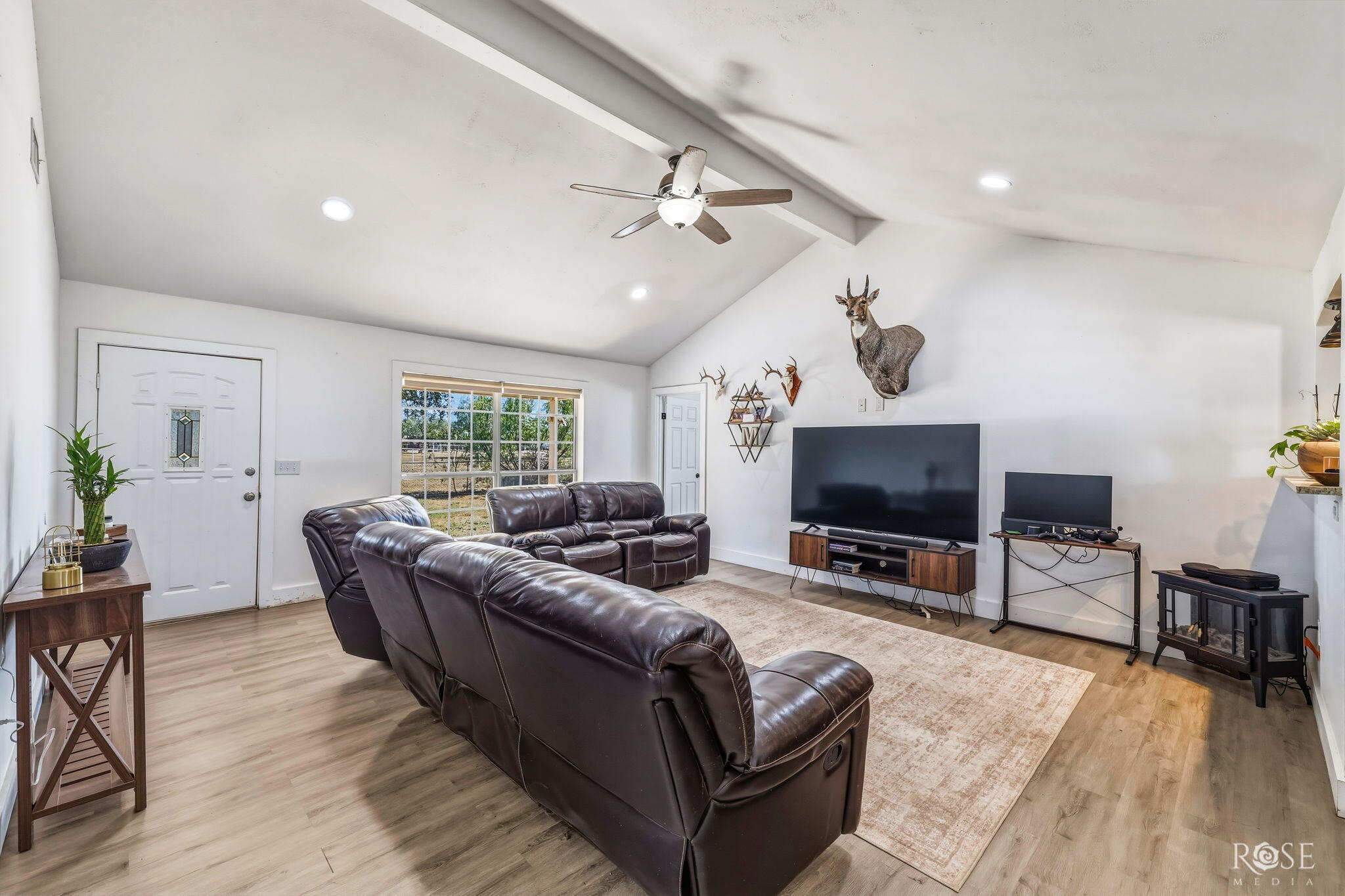 5713 Grape Creek Road Property Photo 5