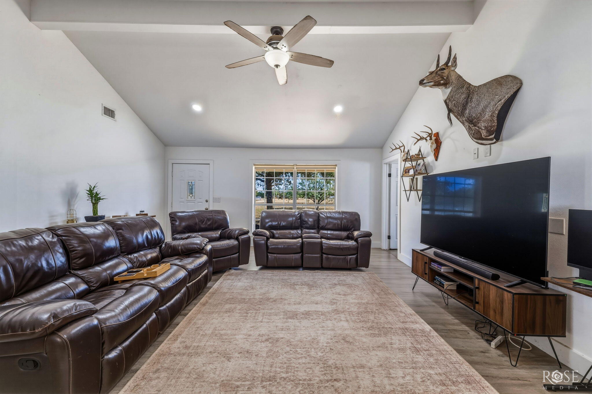5713 Grape Creek Road Property Photo 7
