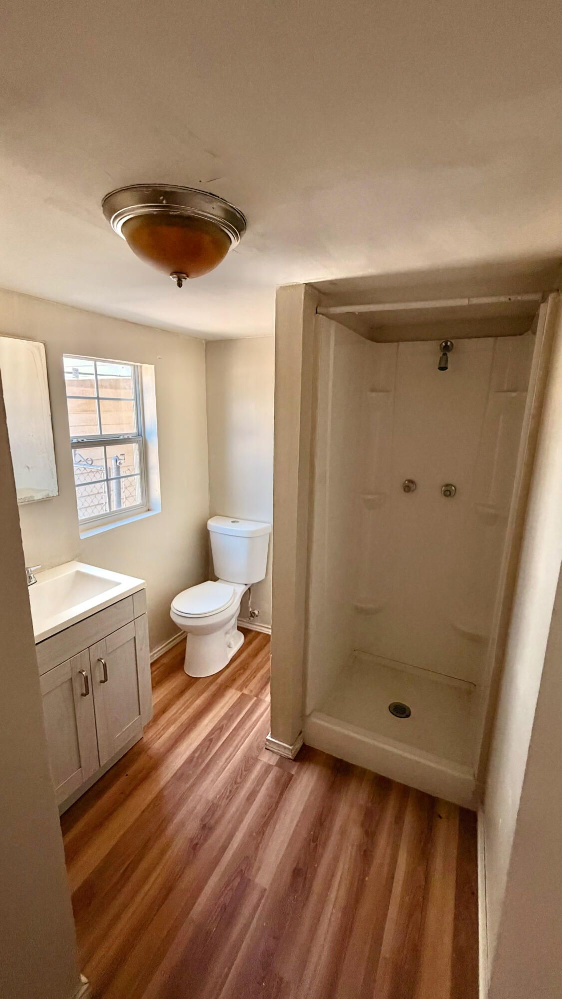 22 W 12th Street Property Photo 9