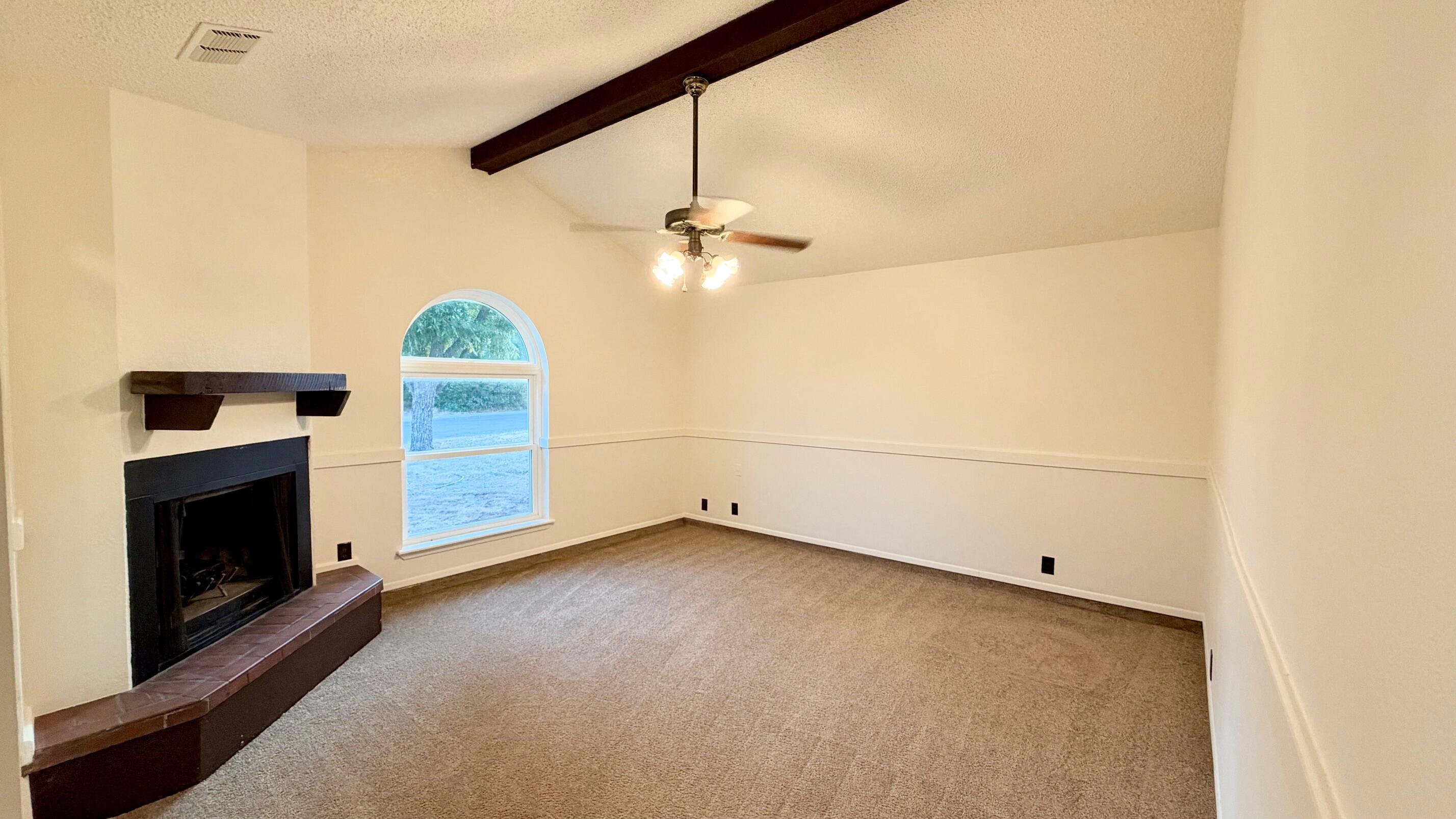 2756 Eunice Drive Property Photo 2