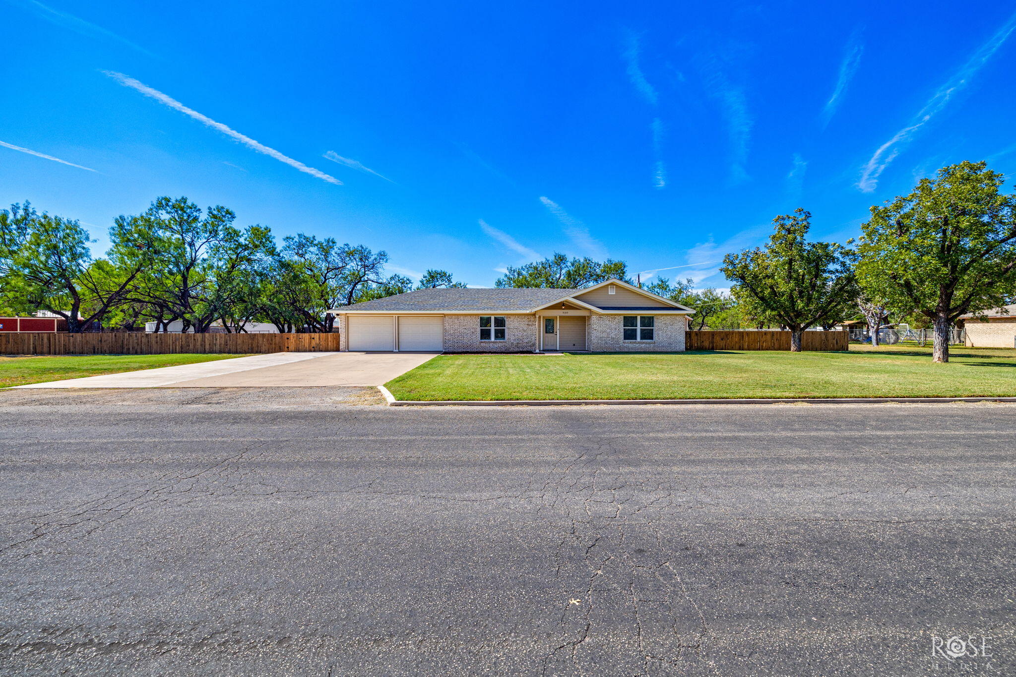 5107 Meadow Drive Property Photo 1