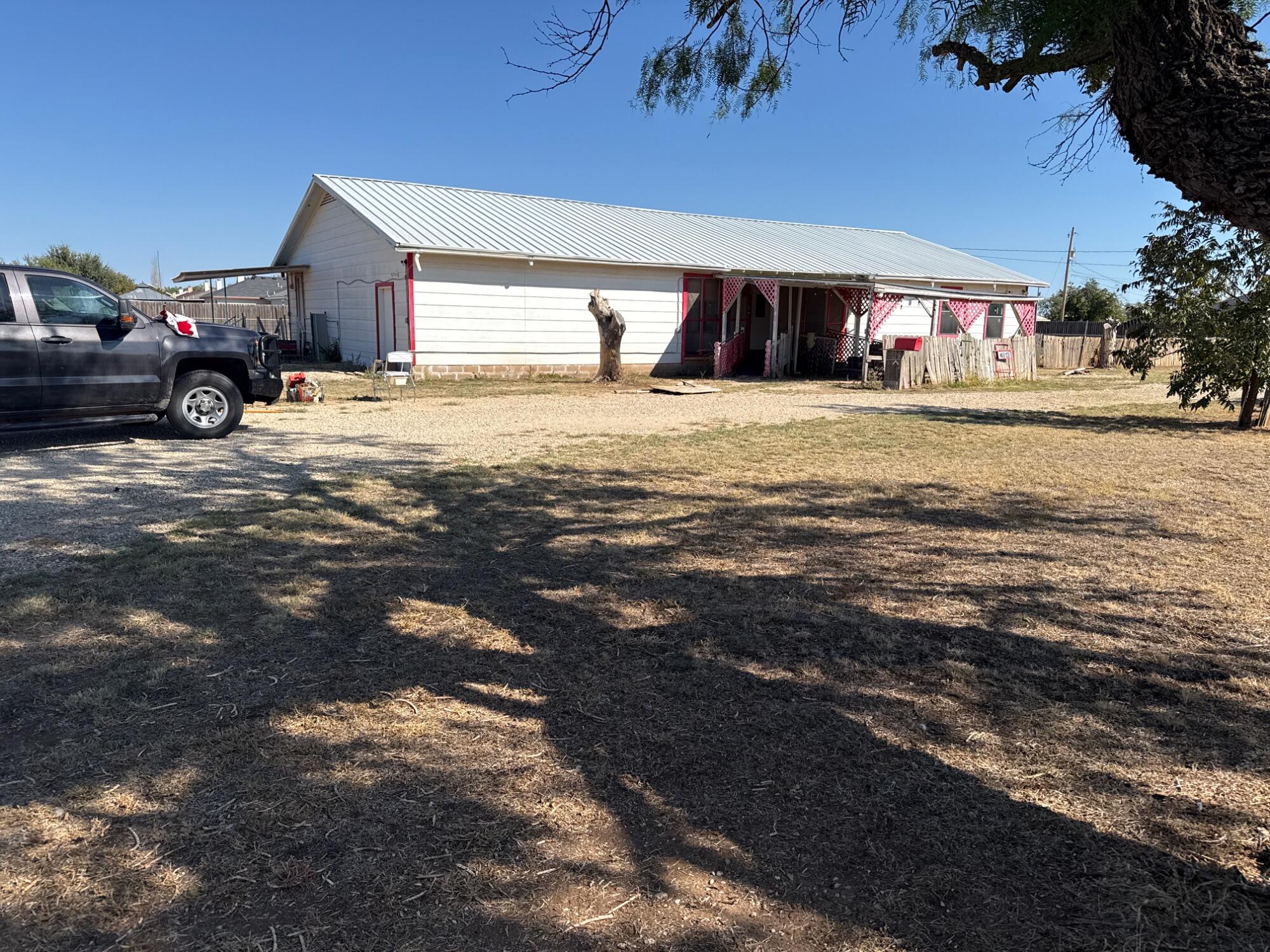 4813 Oaklawn Boulevard Property Photo 1