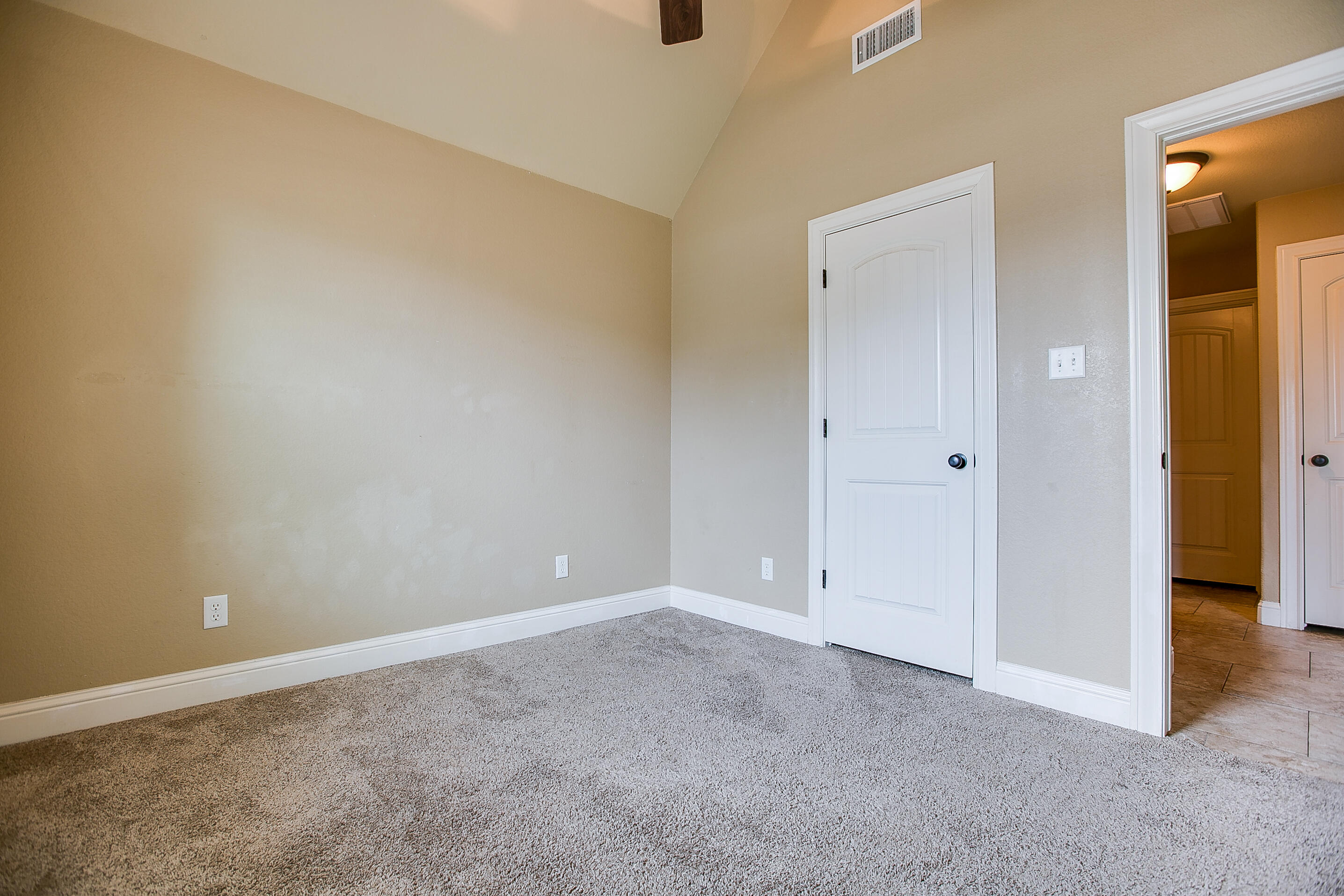 3945 Caroline Lane Property Photo 25