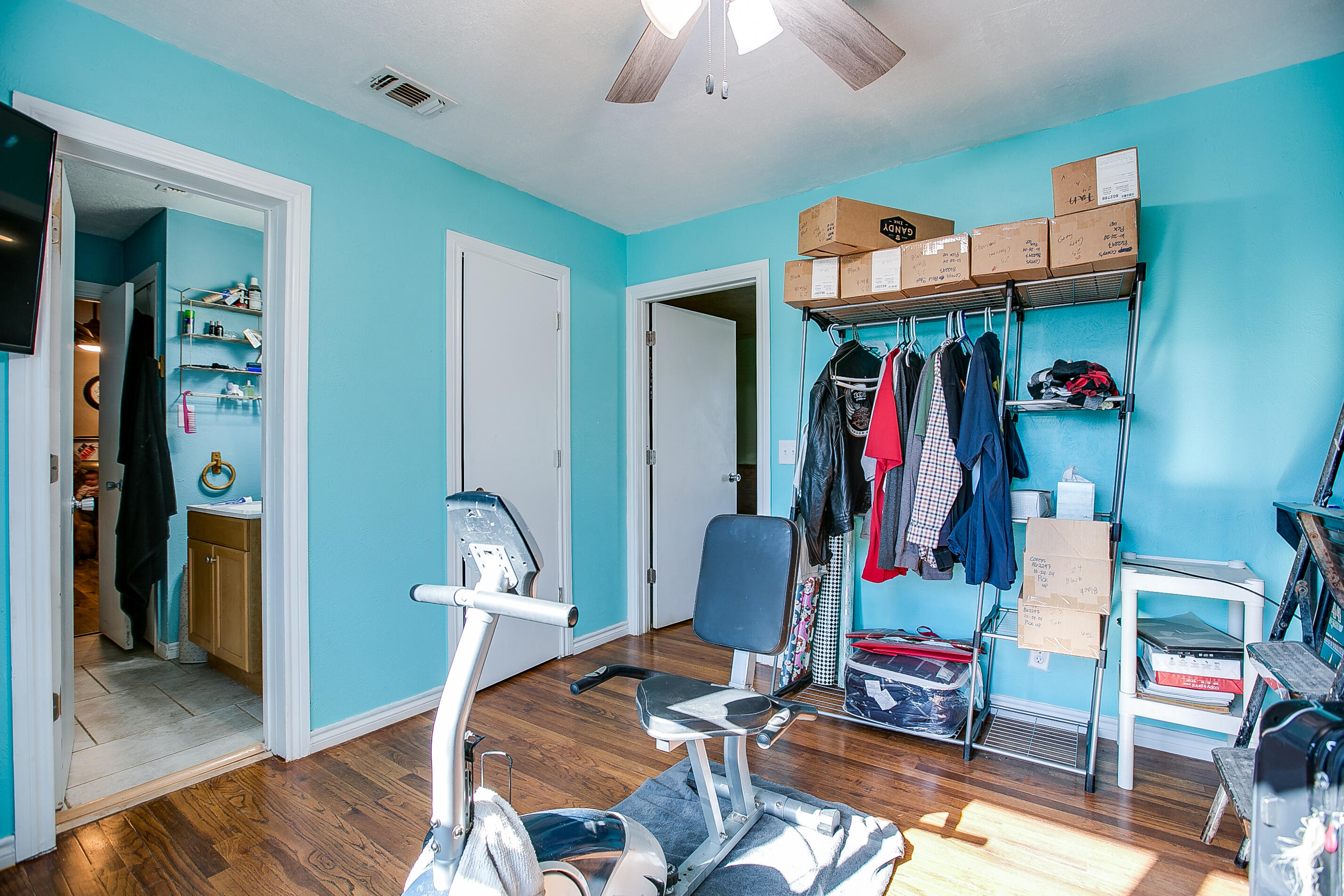 405 W 18th Street Property Photo 16