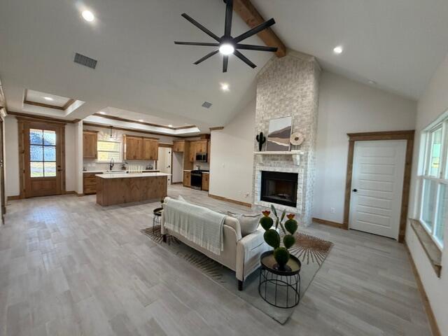 3124 Maplewood Drive Property Photo 5