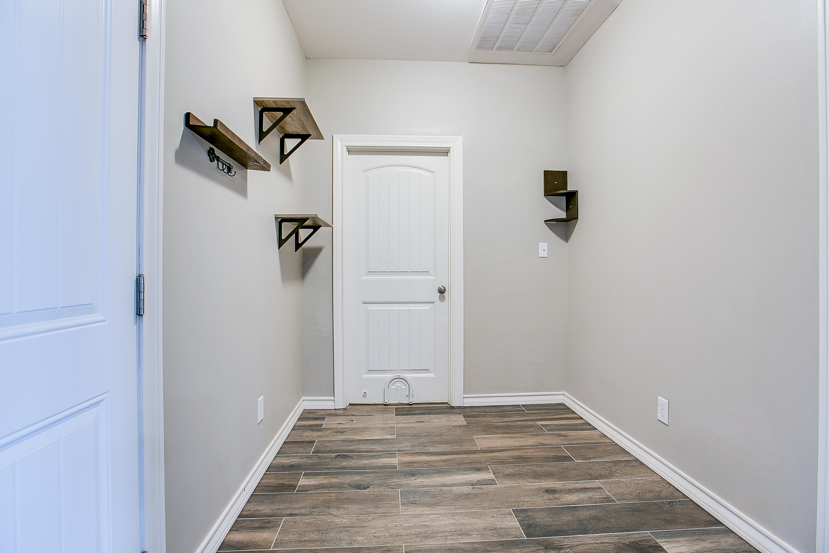 8355 Panther Path Property Photo 16