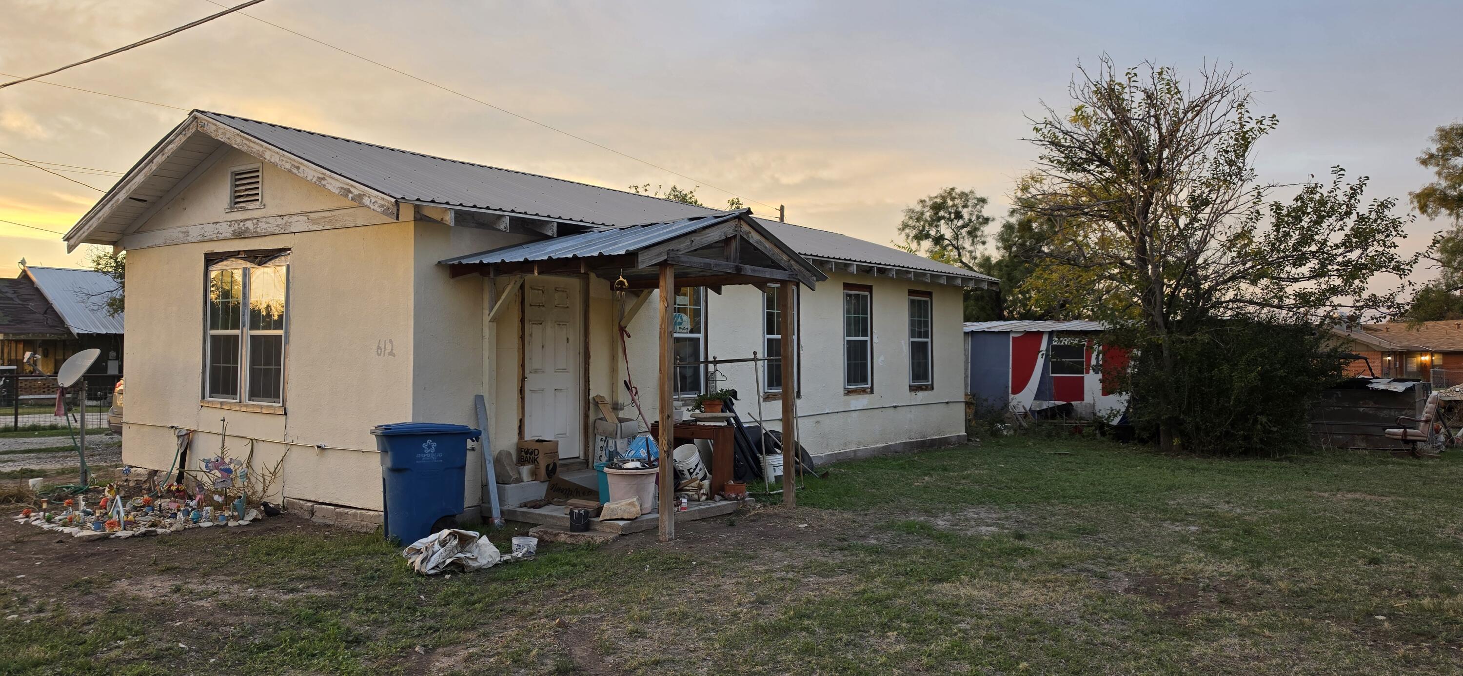 612 Duke Street Property Photo 1