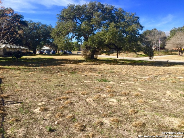 621 N Duck Property Photo 4