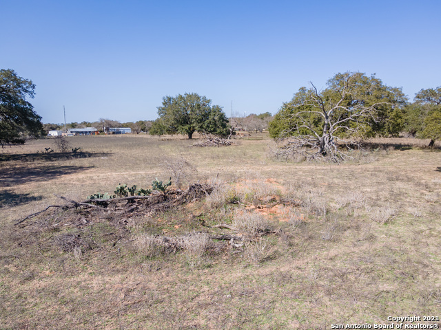 000 I-35 Property Photo 6