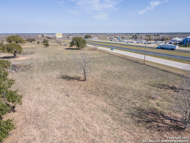000 I-35 Property Photo 7