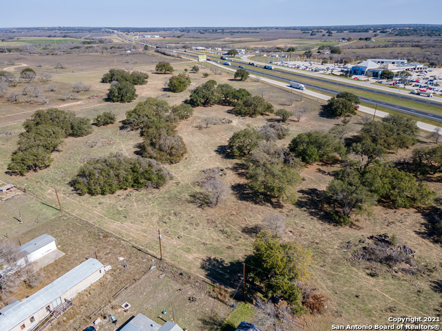 000 I-35 Property Photo 8