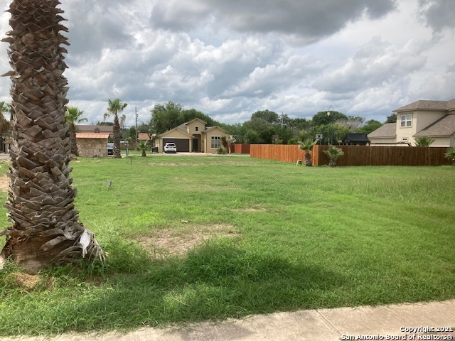102 Sutton Place-Lot#2 Property Photo 1