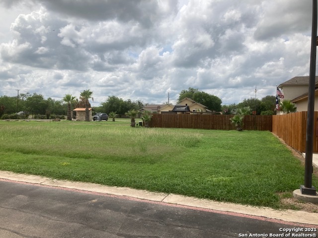 104 Sutton Place-Lot #4 Property Photo 1