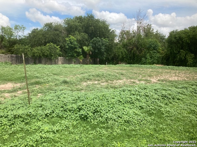 113 Sutton Place-lot #12 Property Photo 1