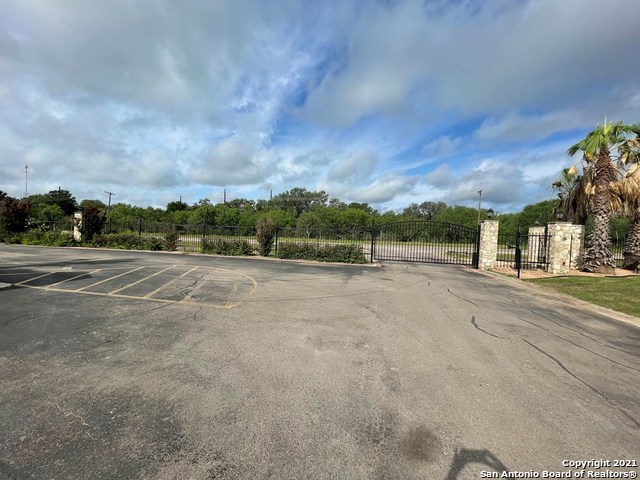 117 Sutton Place-lot #14 Property Photo 5