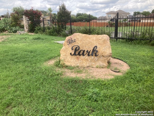 123 Sutton Place-lot #17 Property Photo 3