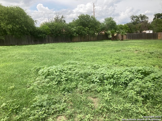 125 Sutton Place-lot #18 Property Photo 1