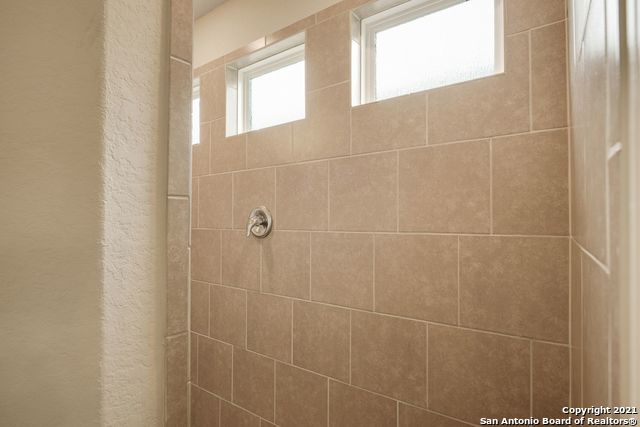 14815 Berkshire Way Property Photo 15