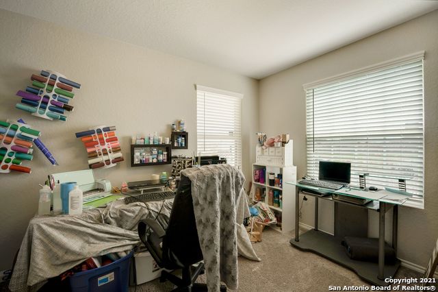 14815 Berkshire Way Property Photo 18