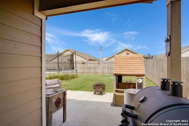 14815 Berkshire Way Property Photo 21