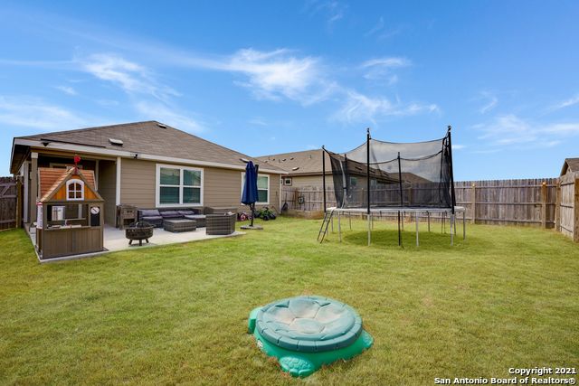 14815 Berkshire Way Property Photo 25