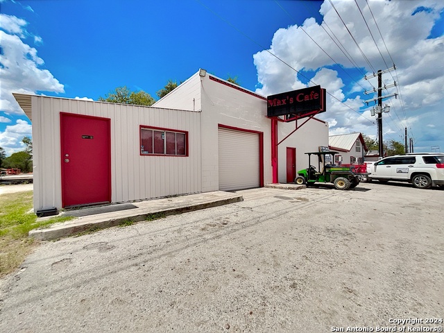3047 S Highway 16 Property Photo 3