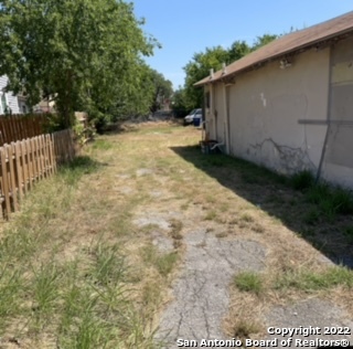 1111 Buena Vista St Property Photo 5