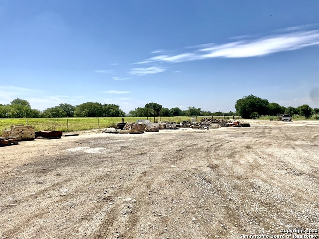 8635 S Loop 1604 E Property Photo 5