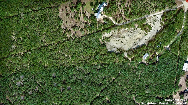 127 Leaders Hill Rd Property Photo 3