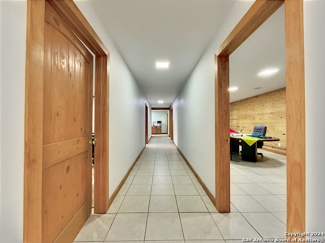 201 Houston St Property Photo 7