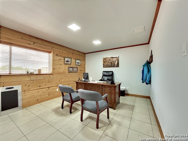 201 Houston St Property Photo 8