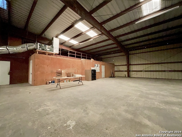 201 Houston St Property Photo 23