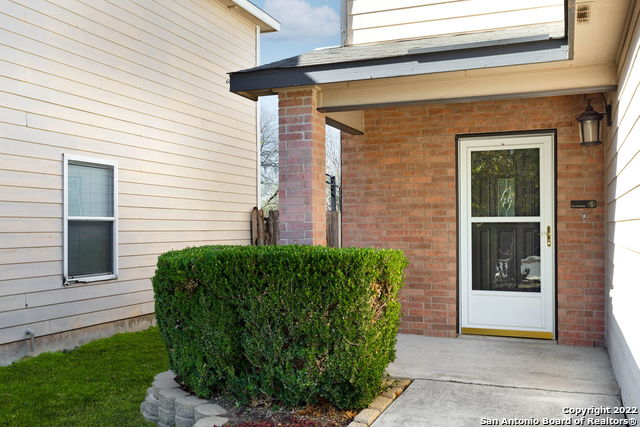9359 Maple Silver Property Photo 4