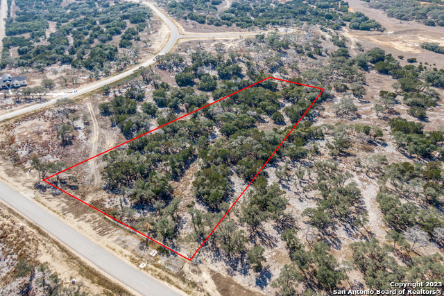 1084 Earle Oak Ave Property Photo