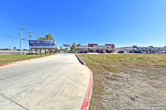 2050 N Interstate 35 Property Photo 13