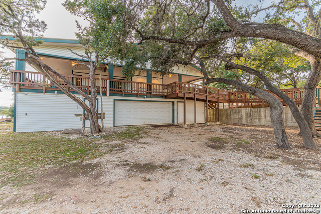 119 Cedar Tree Ln Property Photo 7