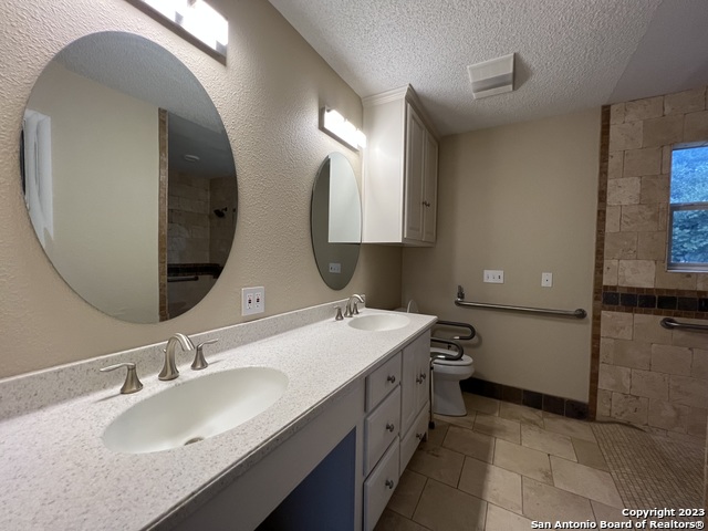 119 Cedar Tree Ln Property Photo 32