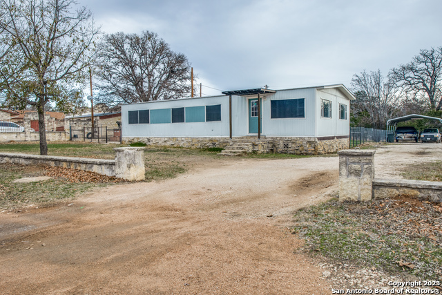 741 Julia Dr Property Photo 2