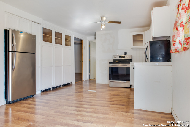 741 Julia Dr Property Photo 4
