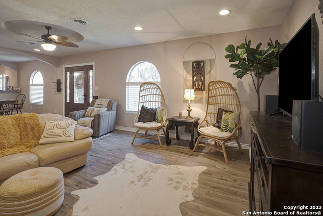 402 Hermine Blvd Property Photo 17
