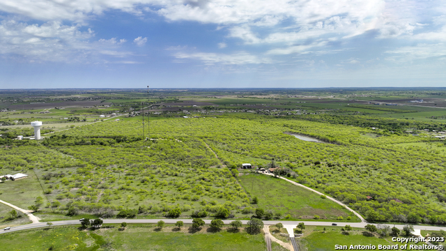 2675 Fm 465 Property Photo 3