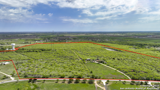 2675 Fm 465 Property Photo 7