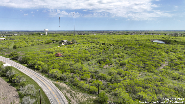 2675 Fm 465 Property Photo 10
