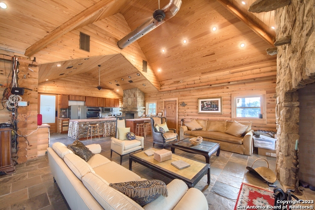 514 Centerfork Rd Property Photo 3