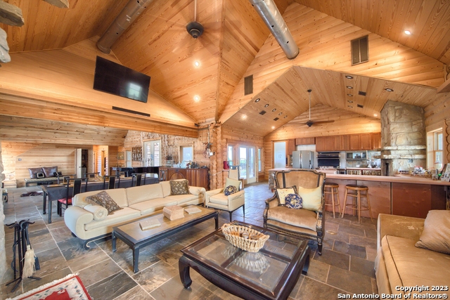 514 Centerfork Rd Property Photo 5