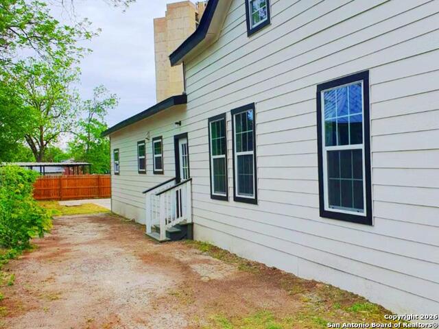 941 W Myrtle St Property Photo 16